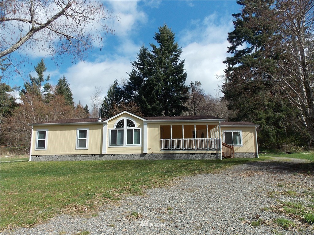 17810 Mulqueen Road Southeast Rainier, WA 98576 - Photo 2 of 24 Gallery Image 2