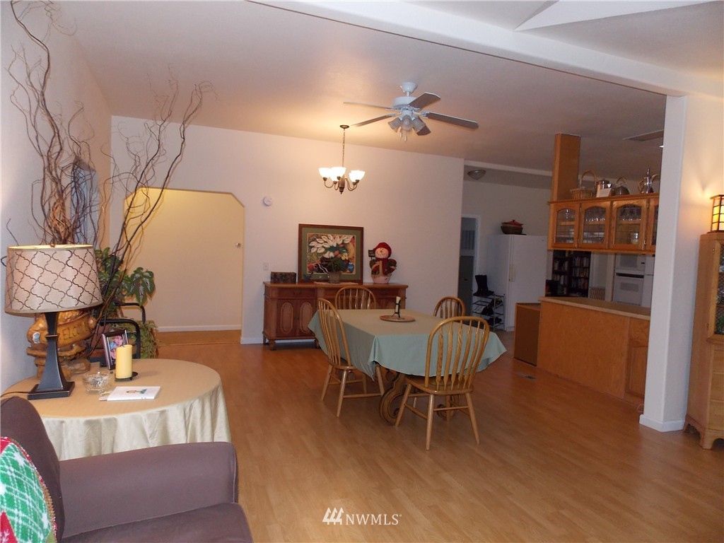 17810 Mulqueen Road Southeast Rainier, WA 98576 - Photo 12 of 24 Gallery Image 12