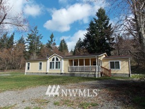 17810 Mulqueen Road Southeast Rainier, WA 98576 - Photo 3 of 24 Gallery Image 3