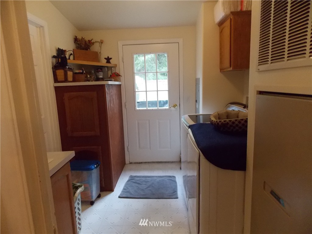 17810 Mulqueen Road Southeast Rainier, WA 98576 - Photo 22 of 24 Gallery Image 22