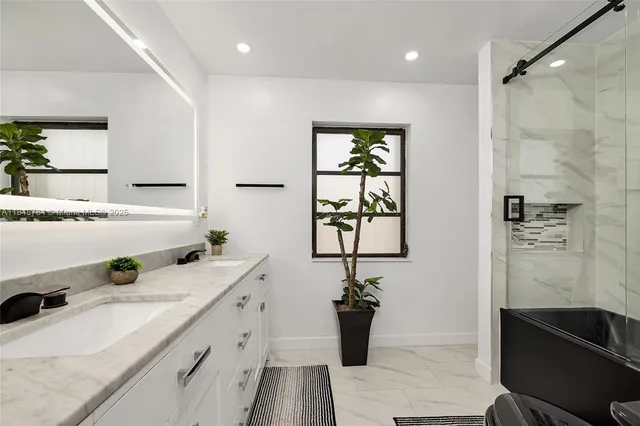 $587,000 | 7921 Northwest 90th Avenue, Tamarac, FL 33321