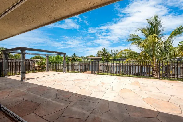 $587,000 | 7921 Northwest 90th Avenue, Tamarac, FL 33321