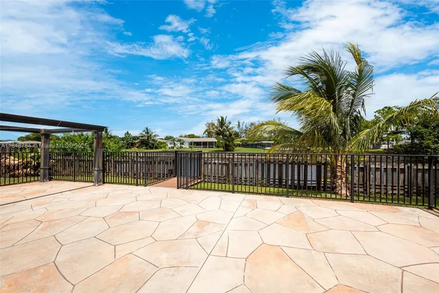 $587,000 | 7921 Northwest 90th Avenue, Tamarac, FL 33321