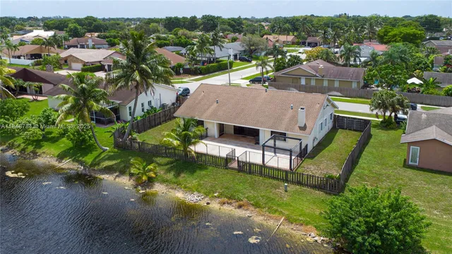 $587,000 | 7921 Northwest 90th Avenue, Tamarac, FL 33321