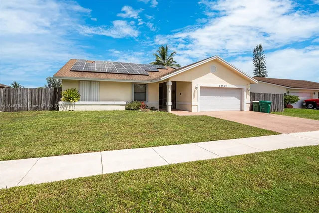 $587,000 | 7921 Northwest 90th Avenue, Tamarac, FL 33321