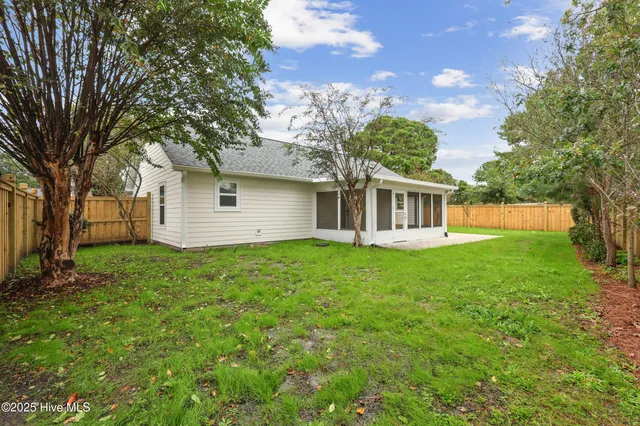 $2,500 | 303 Hixon Place, Wilmington, NC 28411