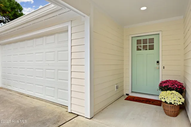 $2,500 | 303 Hixon Place, Wilmington, NC 28411