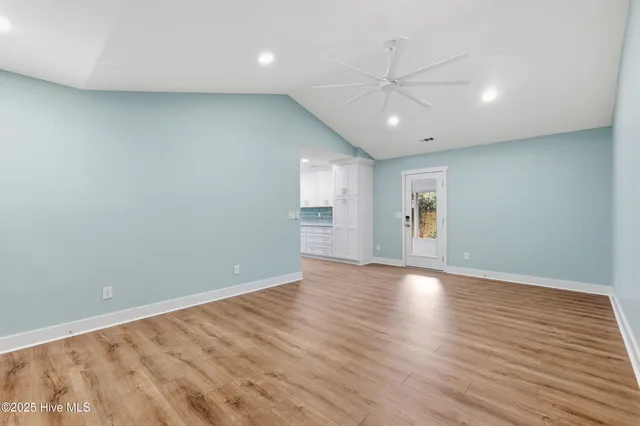 $2,500 | 303 Hixon Place, Wilmington, NC 28411