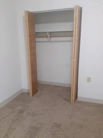 $928 | 303 1st Street Southwest, Glyndon, MN 56547