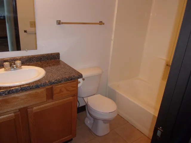 $928 | 303 1st Street Southwest, Glyndon, MN 56547