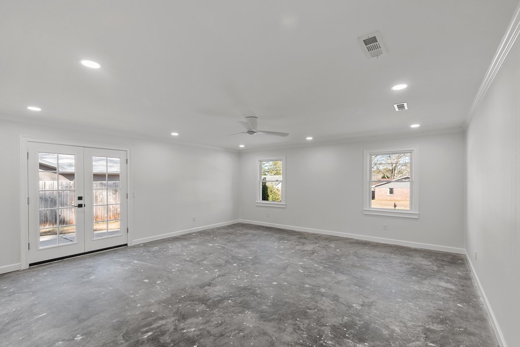 1107 Deerpath Road Dothan, AL 36303 - Photo 10 of 39