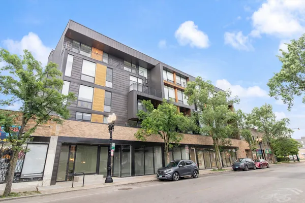 $2,620 | 4513 North Clark Street, Unit 203, Chicago, IL 60640