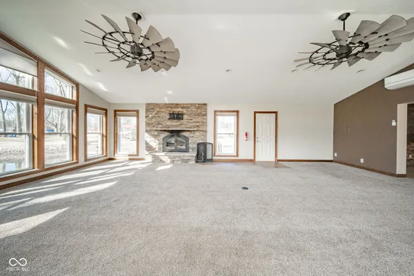 $299,900 | 910 Vance Court, Kingman, IN 47952