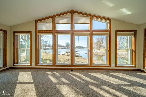 $299,900 | 910 Vance Court, Kingman, IN 47952