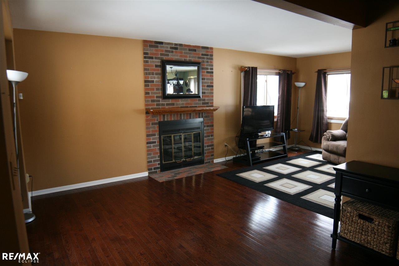 1588 Colony Drive Rochester Hills, MI 48307 - Photo 5 of 18