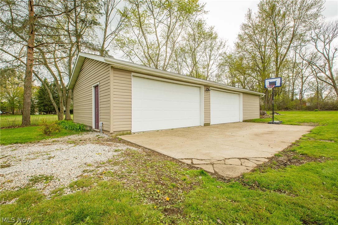 3012 Lomae Road Akron, OH 44312 - Photo 31 of 32 Detached 5 Car Garage