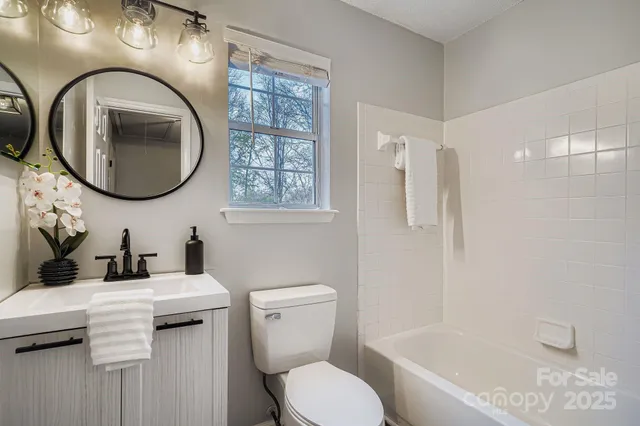 $370,000 | 14222 Walkers Crossing Drive, Unit 20, Charlotte, NC 28273