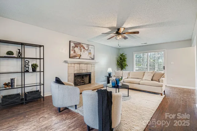 $370,000 | 14222 Walkers Crossing Drive, Unit 20, Charlotte, NC 28273