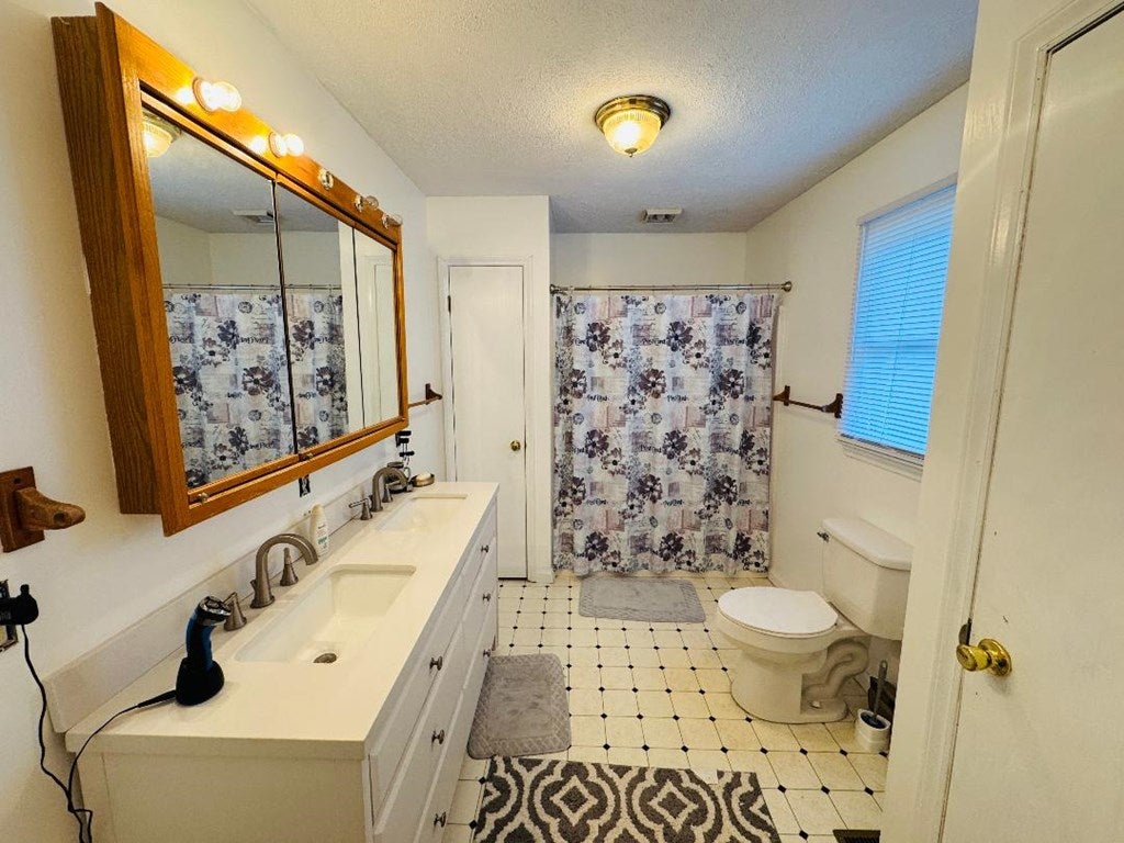 559 Hardscuffle Road Hillsville, VA 24343 - Photo 19 of 28 Gallery Image 19