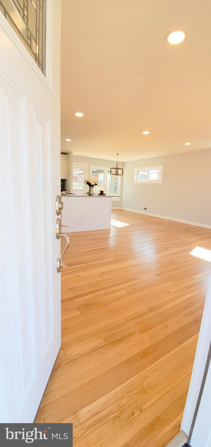 933 Bardswell Road Baltimore, MD 21228 - Photo 2 of 34 Welcome to 933!