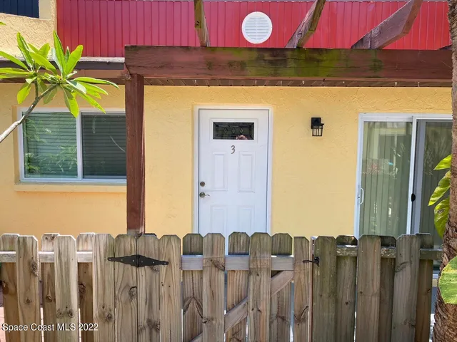 $1,300 | 8202 Canaveral Boulevard, Unit 3, Cape Canaveral, FL 32920