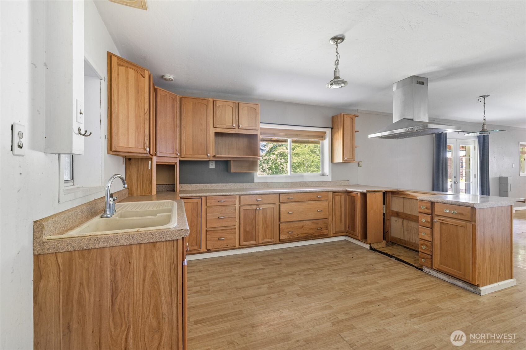 33 Baskins Road Port Angeles, WA 98363 - Photo 17 of 40
