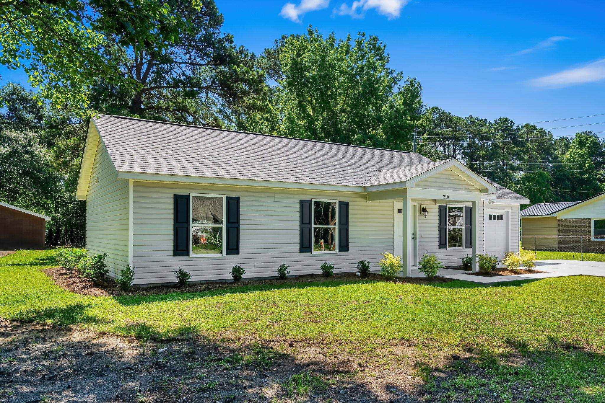 210 County Rd S-22-577 Georgetown, SC 29440 - Photo 2 of 45