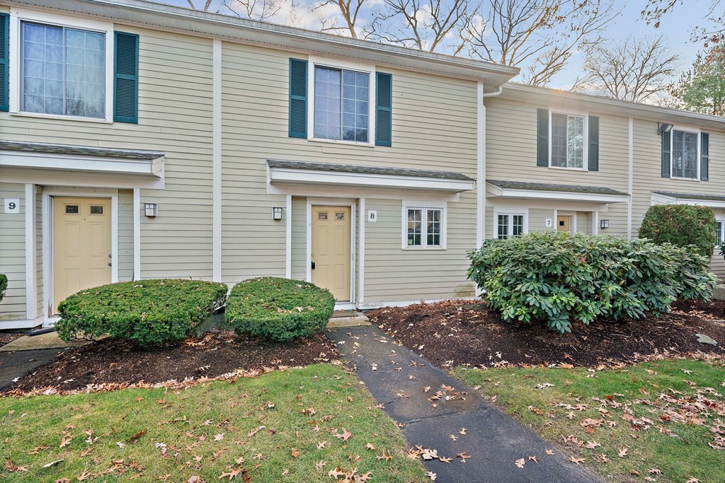 10 Nancy Road, Unit 8 Easton, MA 02375 - Photo 1 of 22 Gallery Image 1