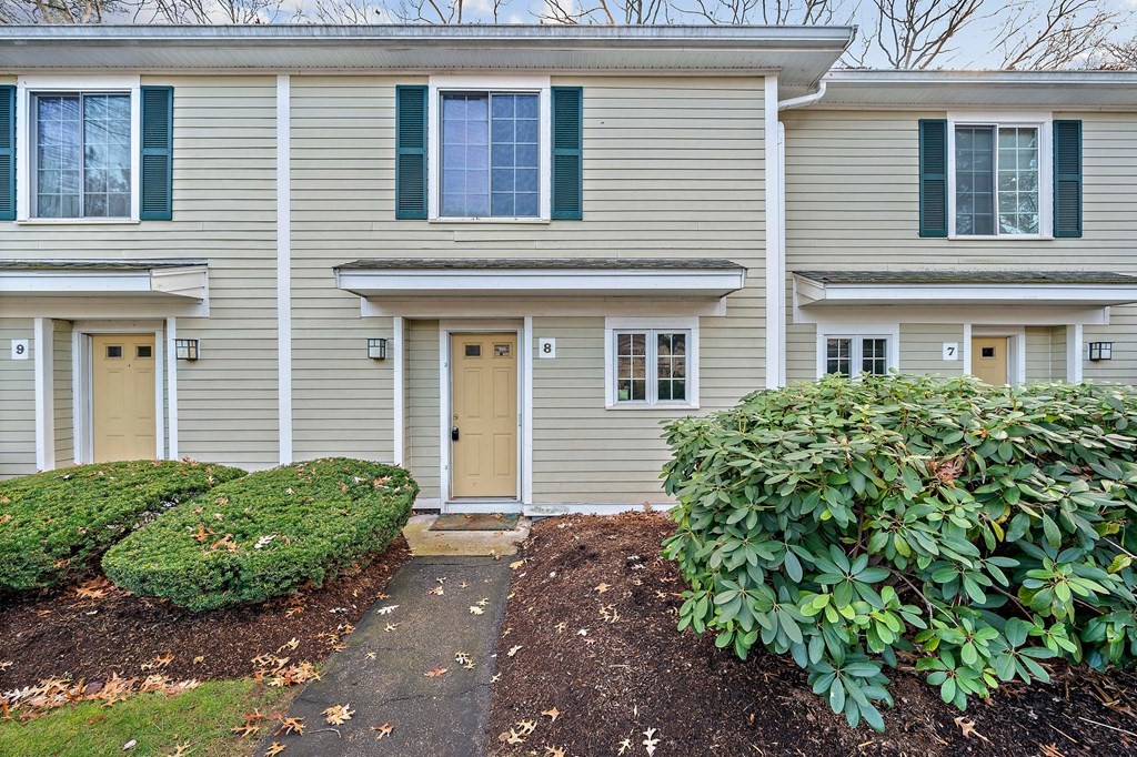 10 Nancy Road, Unit 8 Easton, MA 02375 - Photo 2 of 22 Gallery Image 2