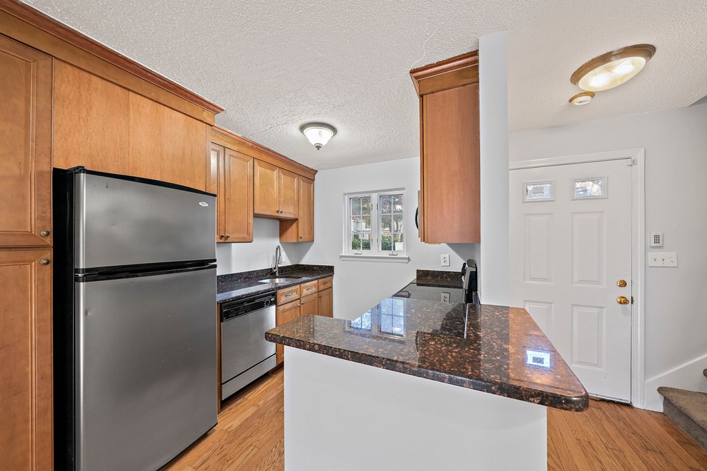 10 Nancy Road, Unit 8 Easton, MA 02375 - Photo 4 of 22 Gallery Image 4