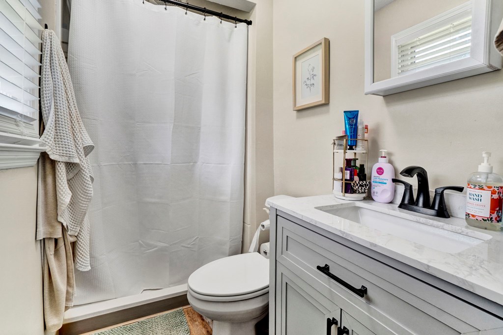 1307 West Alexander Road Greenwood, SC 29646 - Photo 19 of 39 Gallery Image 19
