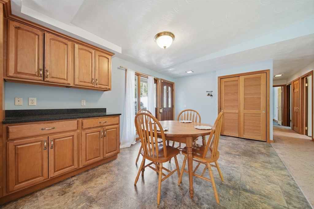20 Wildes Road Chelmsford, MA 01824 - Photo 9 of 42 Gallery Image 9