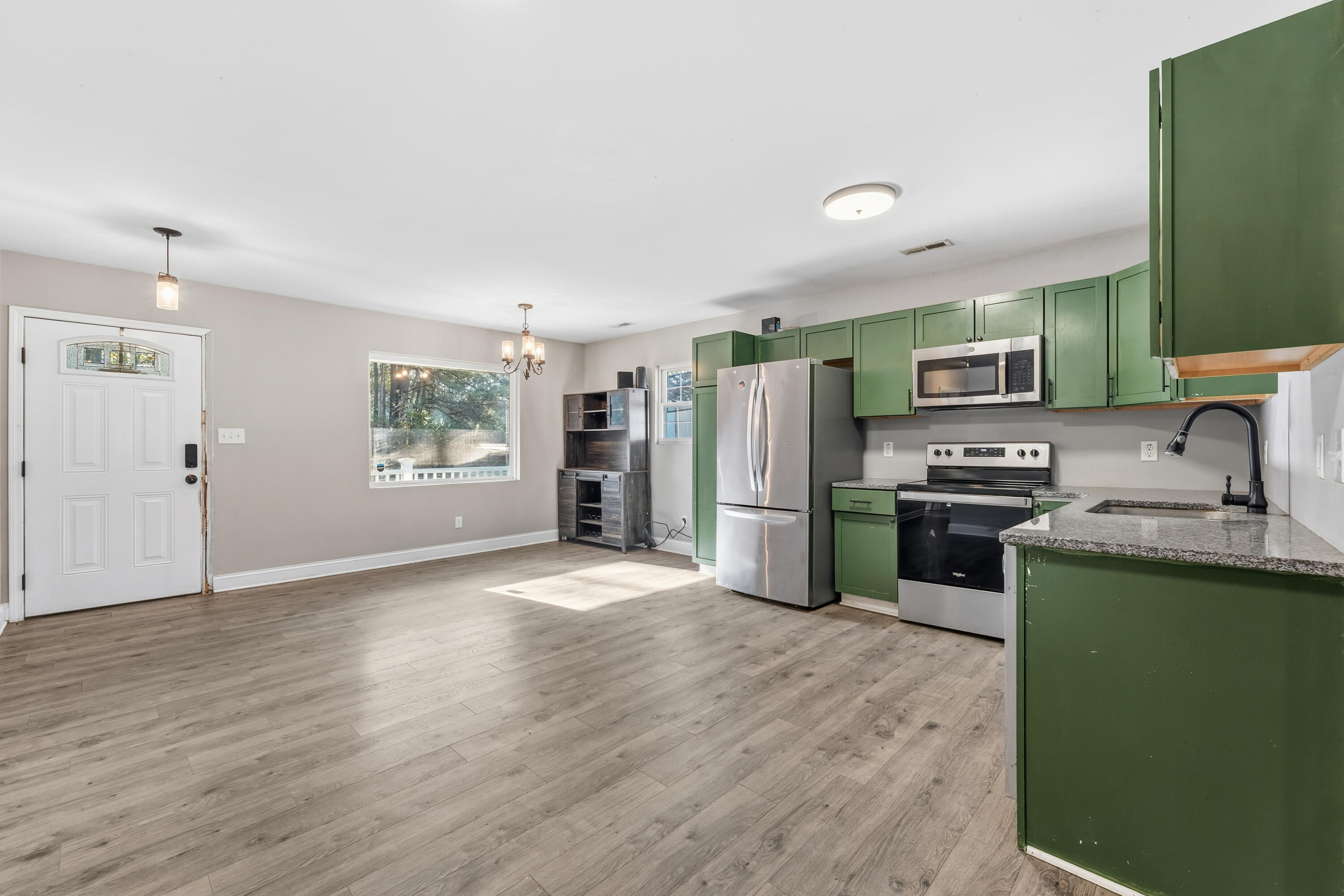 1260 Ridge Road Ridgeville, SC 29472 - Photo 10 of 36 Kitchen