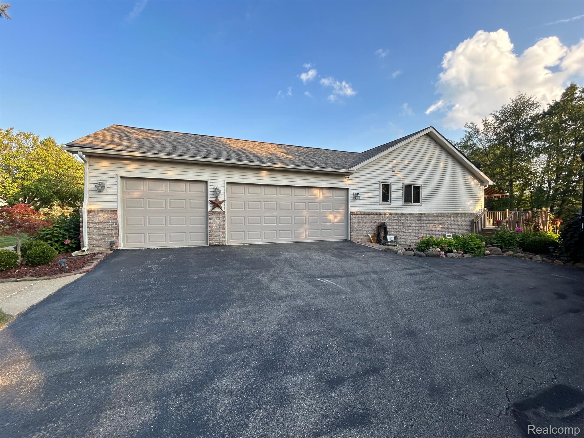 1893 Park Ridge Court Howell, MI 48843 - Photo 4 of 33 Large 3-car garage