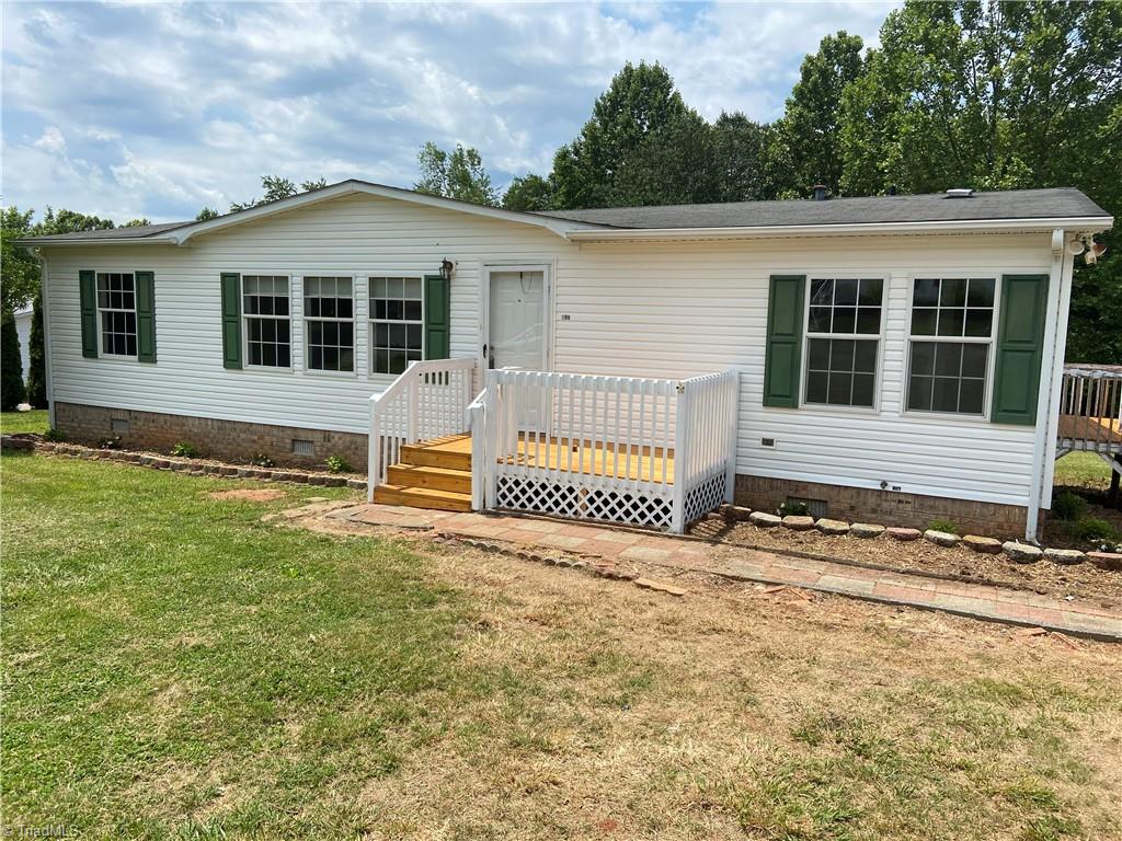 196 Smith Landing Road Mount Airy, NC 27030 - Photo 4 of 23 Gallery Image 4