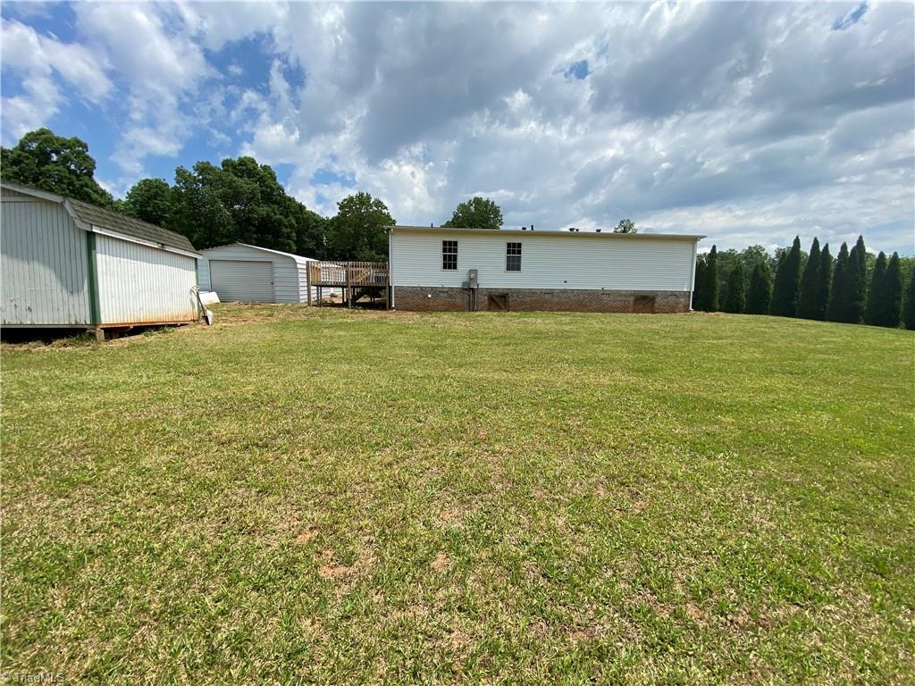 196 Smith Landing Road Mount Airy, NC 27030 - Photo 8 of 23 Gallery Image 8