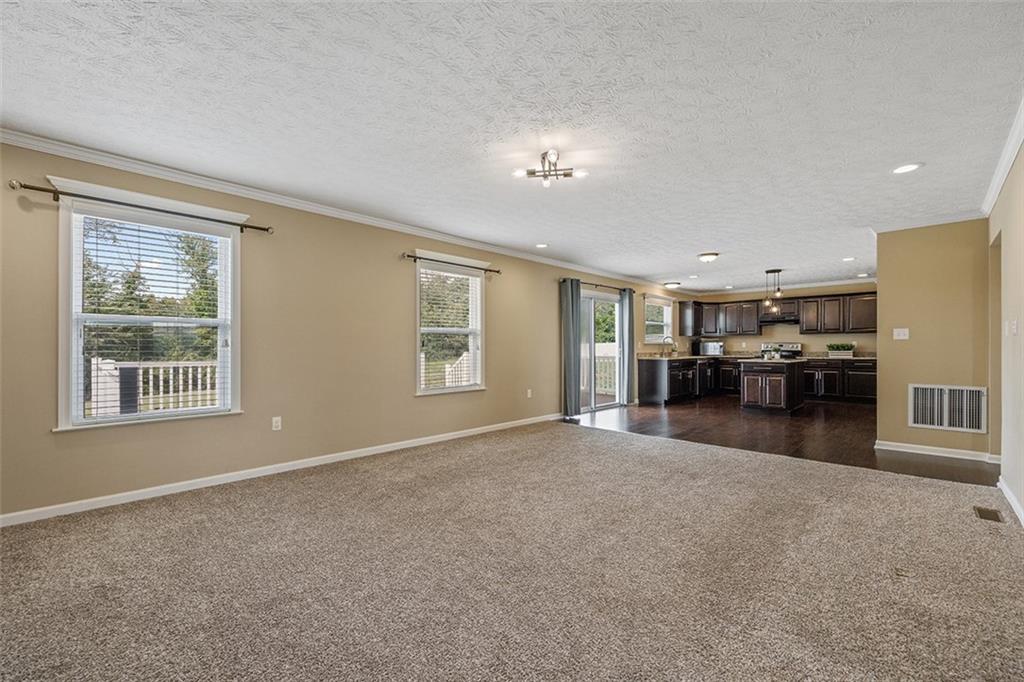 419 Beech Drive McKees Rocks, PA 15136 - Photo 11 of 25 Gallery Image 11