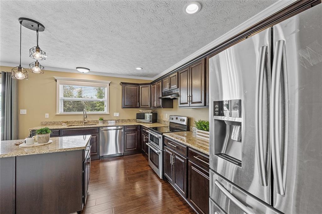 419 Beech Drive McKees Rocks, PA 15136 - Photo 8 of 25 Gallery Image 8