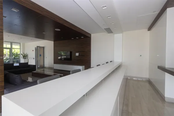 $3,600 | 1330 West Avenue, Unit 3305, Miami Beach, FL 33139