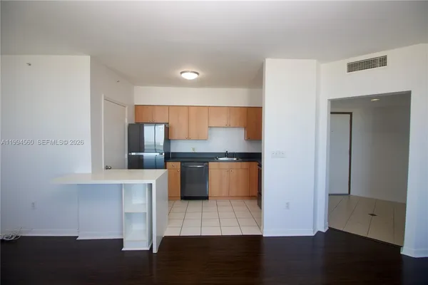 $3,600 | 1330 West Avenue, Unit 3305, Miami Beach, FL 33139