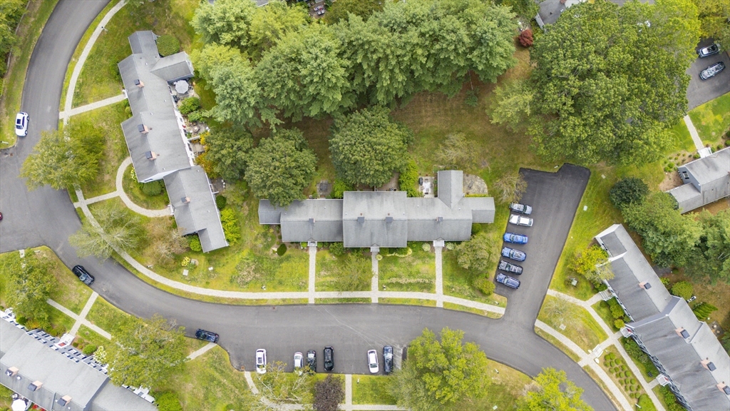 24 Jericho Road, Unit 24 Weston, MA 02493 - Photo 33 of 36 an aerial view of a swimming pool