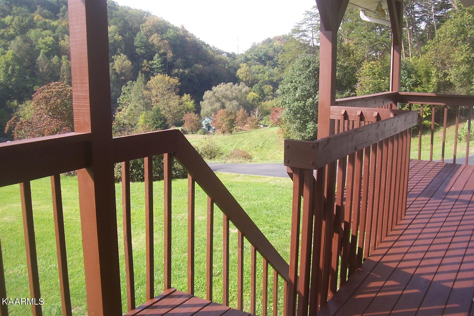 1315 McCarter Hollow Road Sevierville, TN 37862 - Photo 8 of 30 100_8318