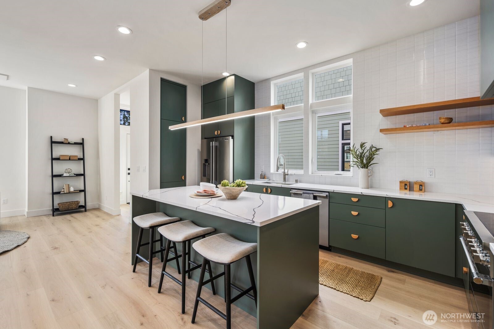 524 Northeast 89th Street, Unit A Seattle, WA 98115 - Photo 13 of 37