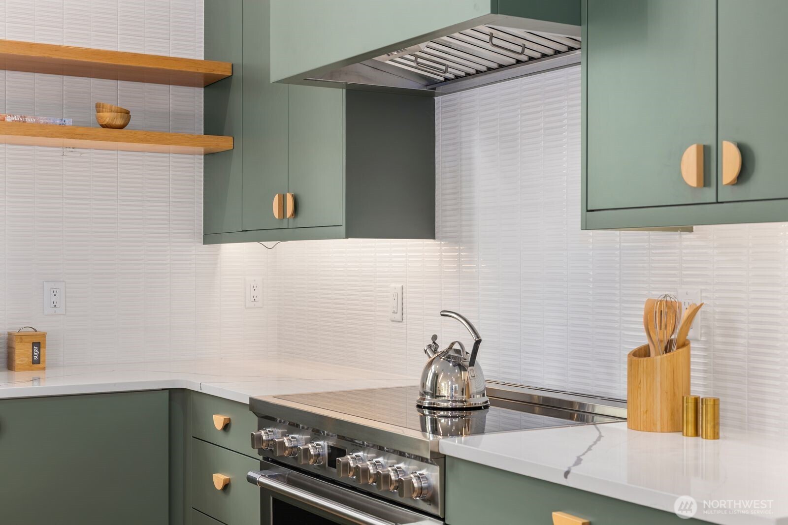 524 Northeast 89th Street, Unit A Seattle, WA 98115 - Photo 14 of 37