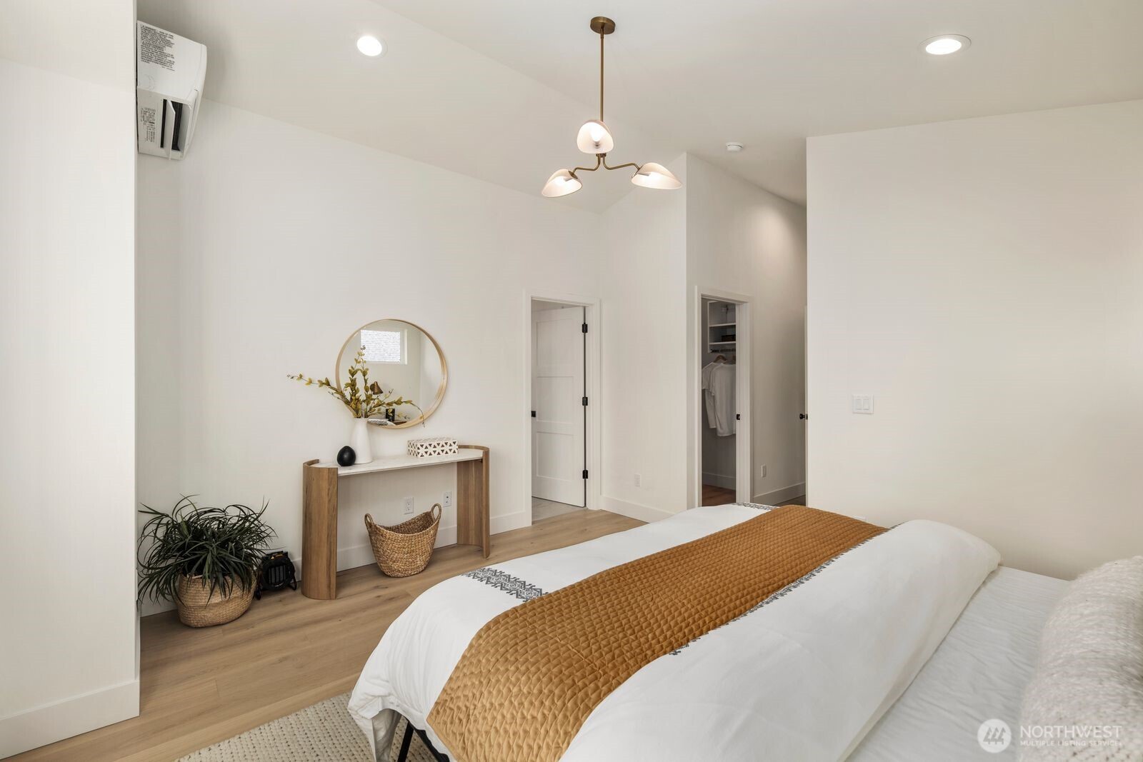 524 Northeast 89th Street, Unit A Seattle, WA 98115 - Photo 22 of 37