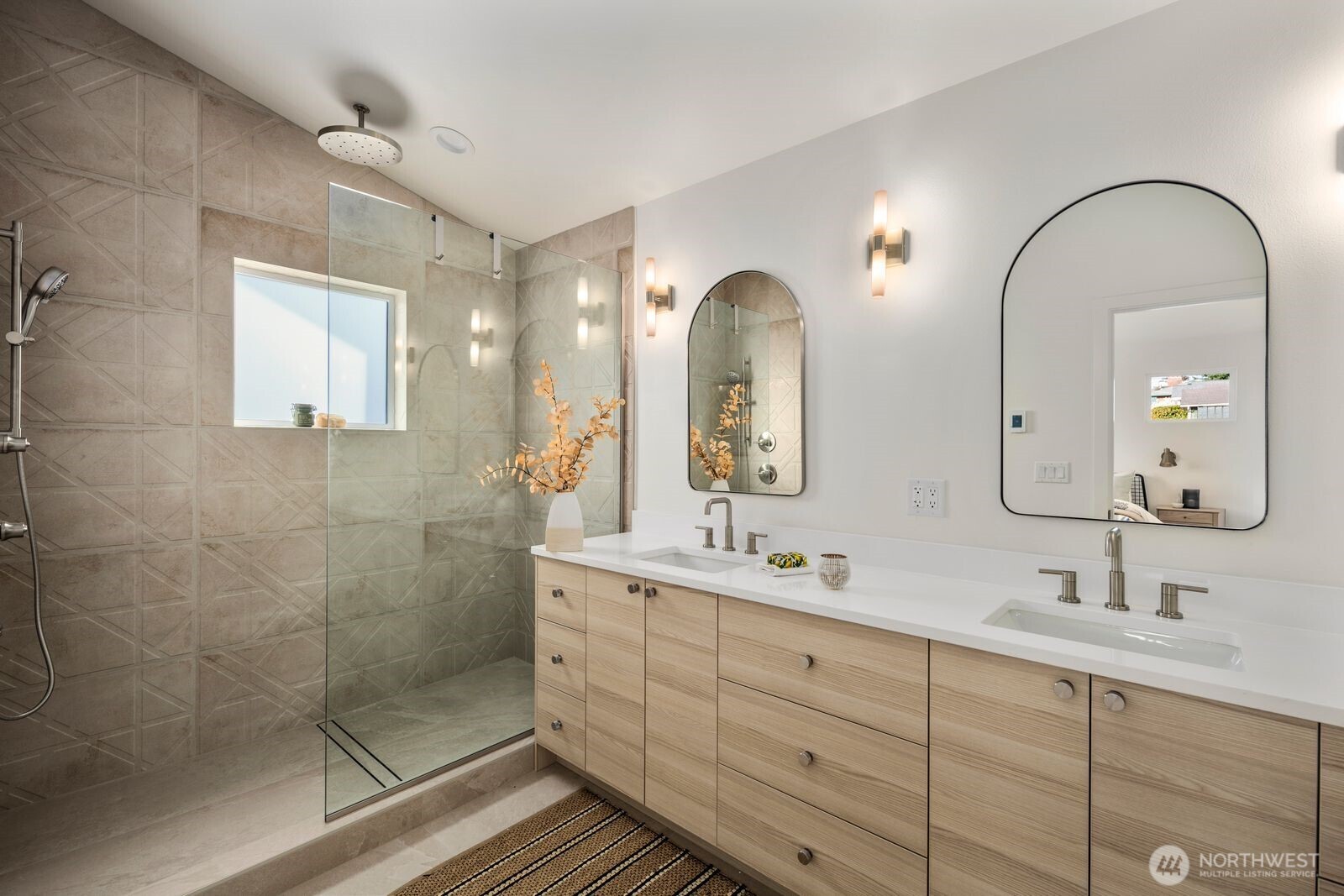 524 Northeast 89th Street, Unit A Seattle, WA 98115 - Photo 25 of 37