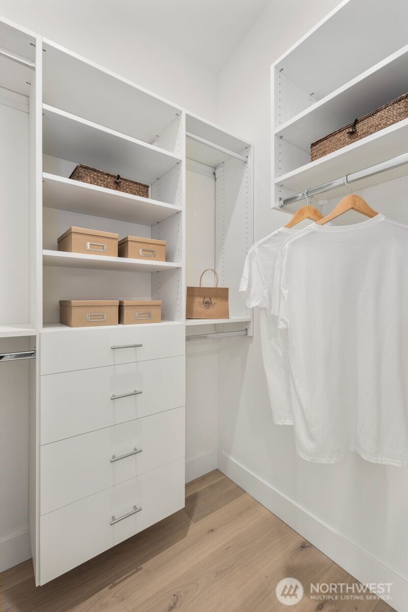 524 Northeast 89th Street, Unit A Seattle, WA 98115 - Photo 28 of 37