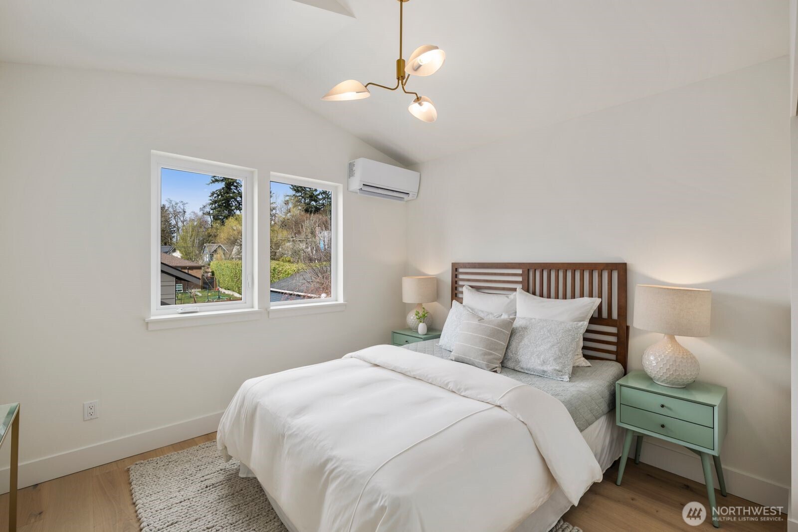524 Northeast 89th Street, Unit A Seattle, WA 98115 - Photo 29 of 37