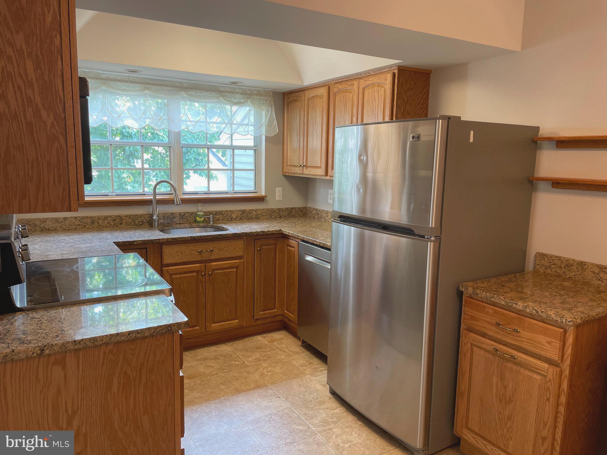 115 Fort Evans Road Southeast, Unit F Leesburg, VA 20175 - Photo 13 of 30 Kitchen