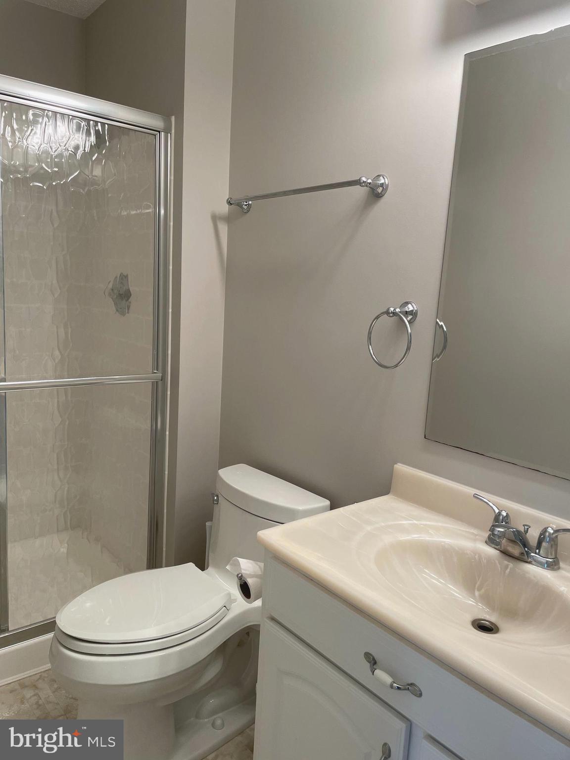 115 Fort Evans Road Southeast, Unit F Leesburg, VA 20175 - Photo 18 of 30 Hall Bath